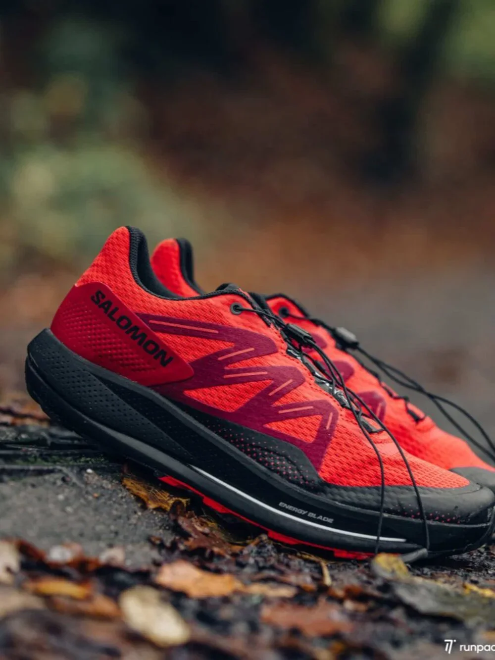 Salomon Men's Vibrant Red Black Pulsar Trail Quick Lace Hiking Shoes Size 12